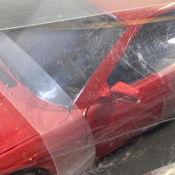 BMW 850CSi Red 1:18 Scale, Revell, Metal Die Cast, Toy Car Vintage Die-cast - Picture 10 of 10